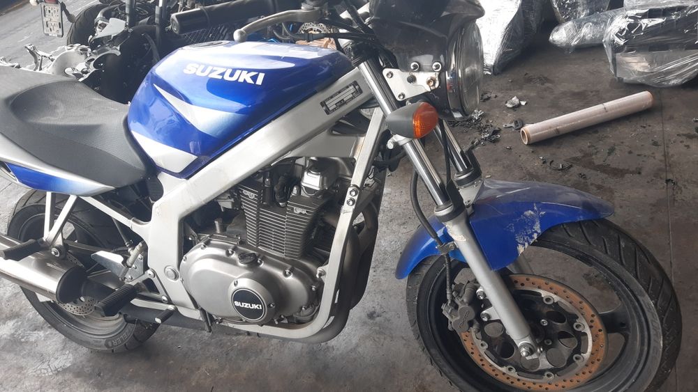 Мотоциклет Сузуки (Suzuki GS 500)- на части