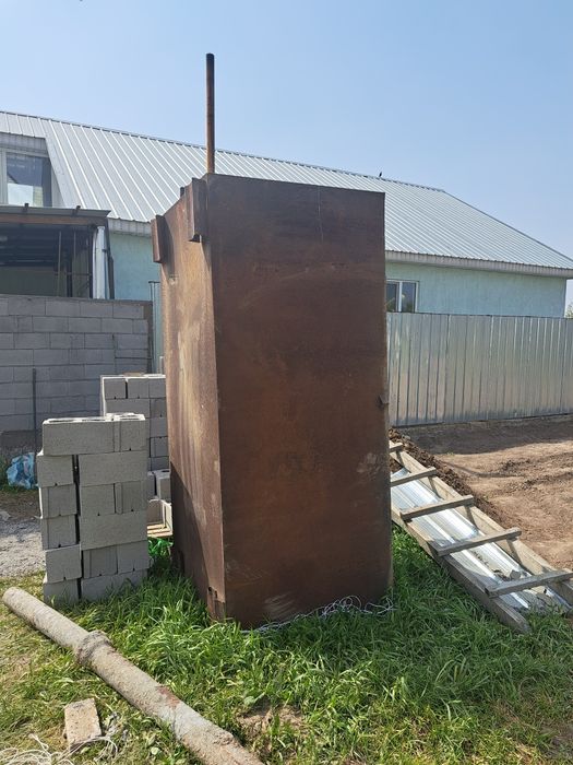 Емкость Ш-1м, В-1м, Д-2.5м. Торг