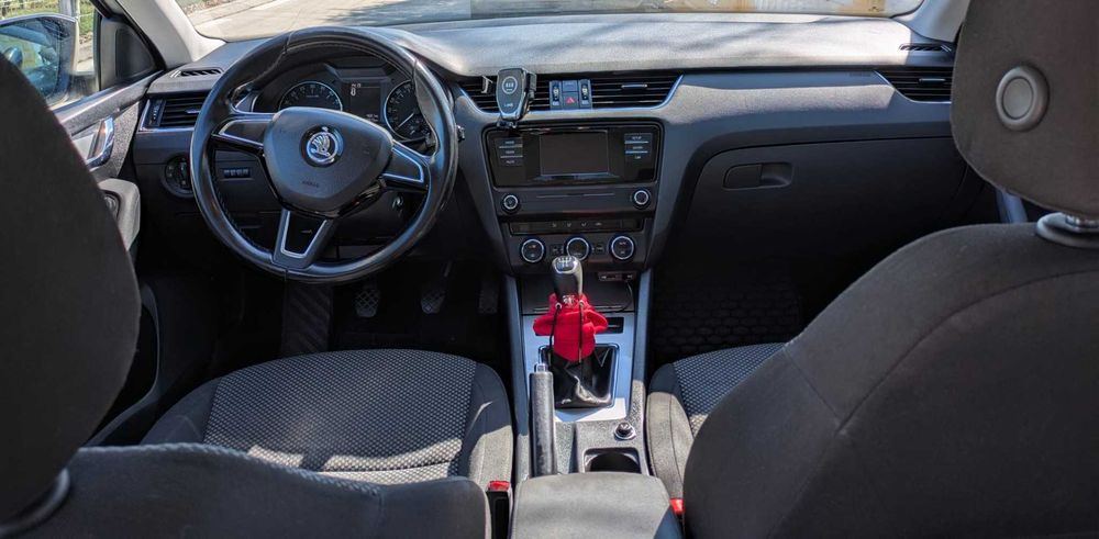 SKODA Octavia 2016 — imagine 3