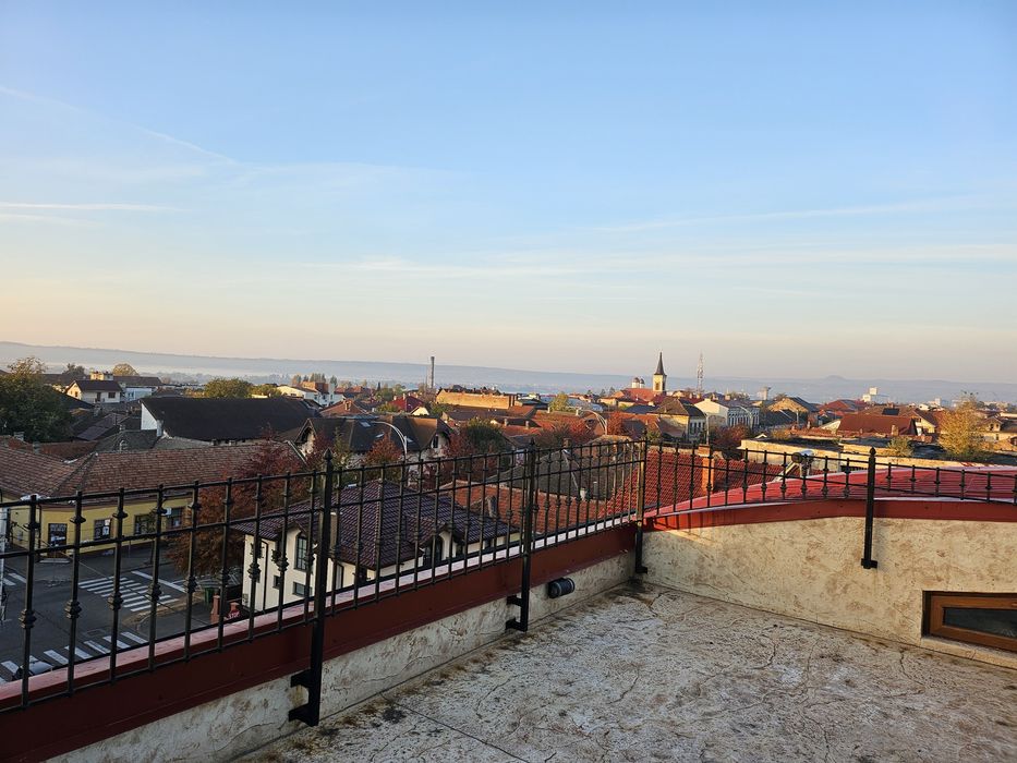 Vând casă ultracentral