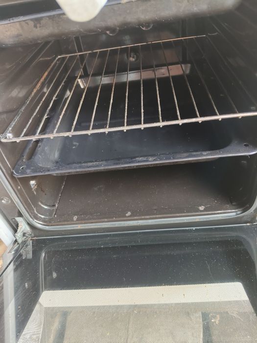 Продам газ плиту