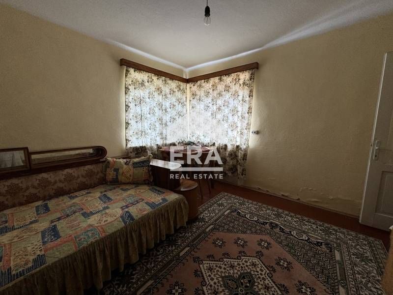 Дава се под наем Къща в Силистра, Център - 110 кв.м за 281 € - Снимка #4