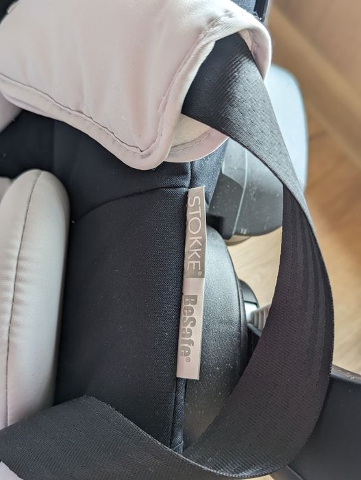 Столче за кола BeSafe izi go