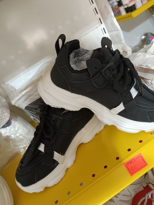 Adidași  copii 3-8 ani