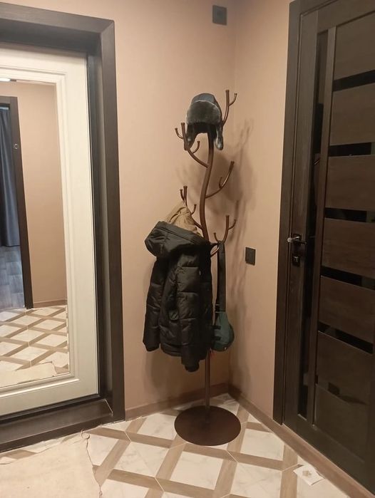 Вешалка напольная