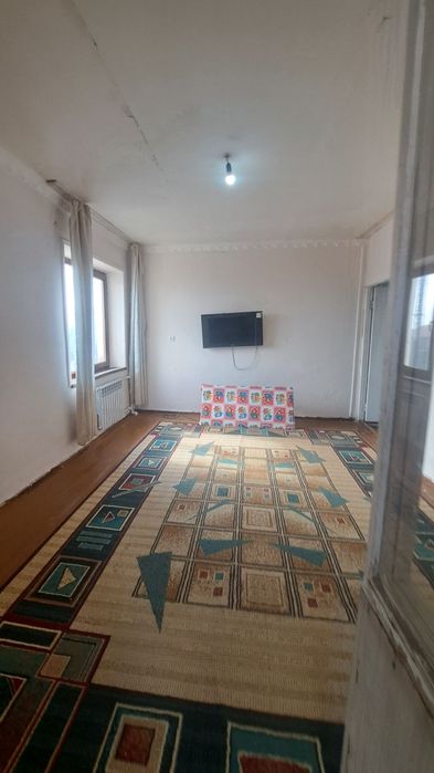 Чирчик шахар
Троицкий мелисиски дом
#2-хона 4-этаж
Квартира ижарага