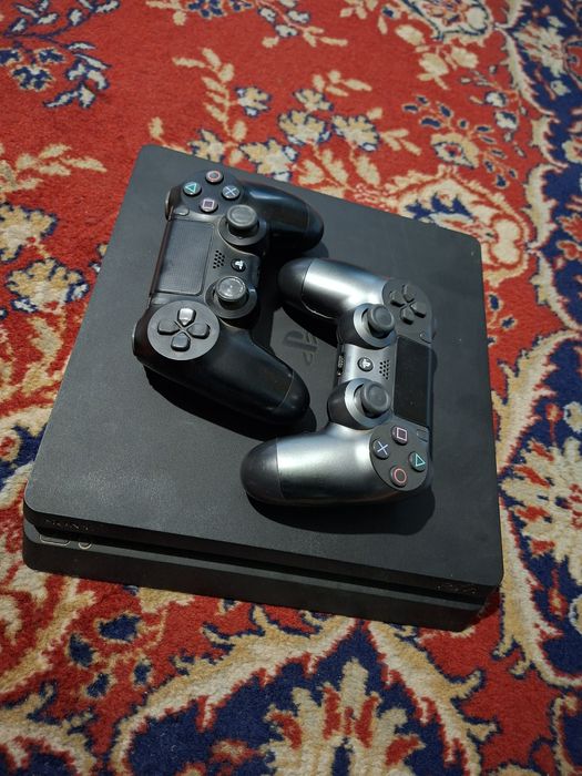 Playstation 4 in stare perfecta