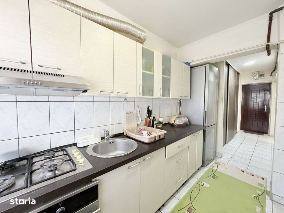 Apartament de vanzare cu 3 camere in Tomis Nord
