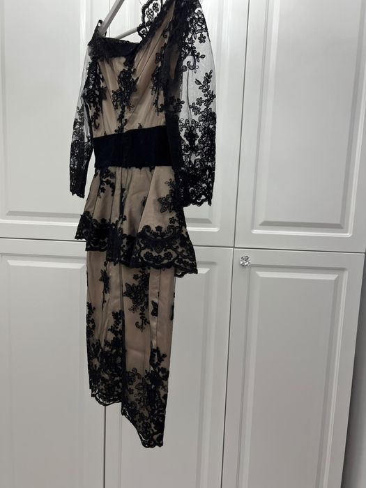 Vand rochie dantela