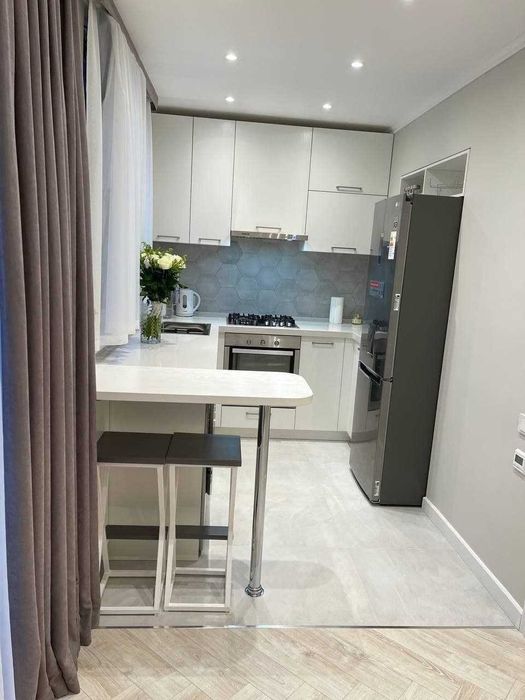 Дархан.Метро Хамид Алимжан сдается 2-х ком евро квартира!