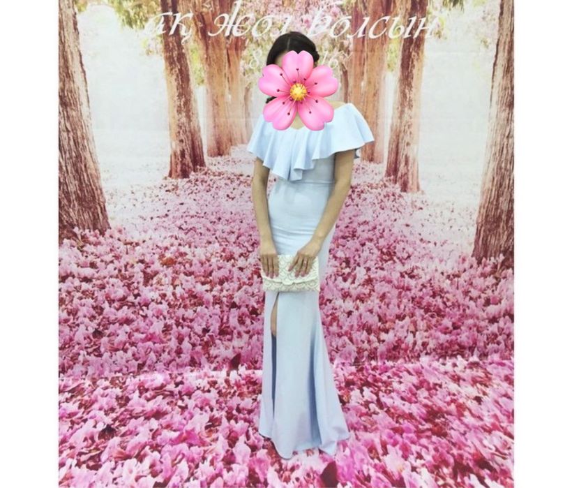 Продаем шикарное голубое платье в пол