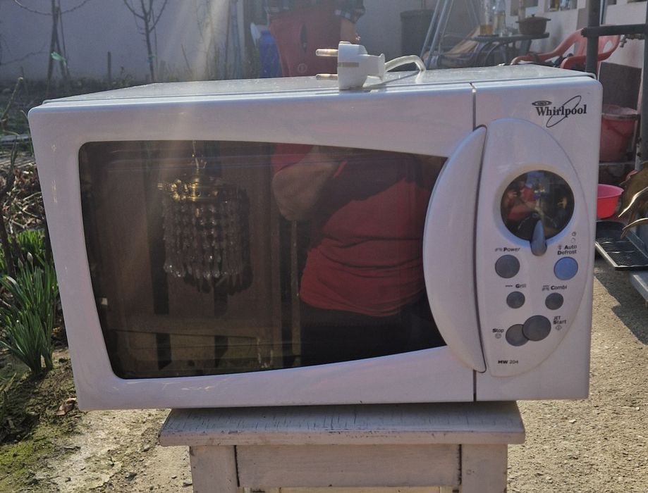 Vand cuptor cu microunda.