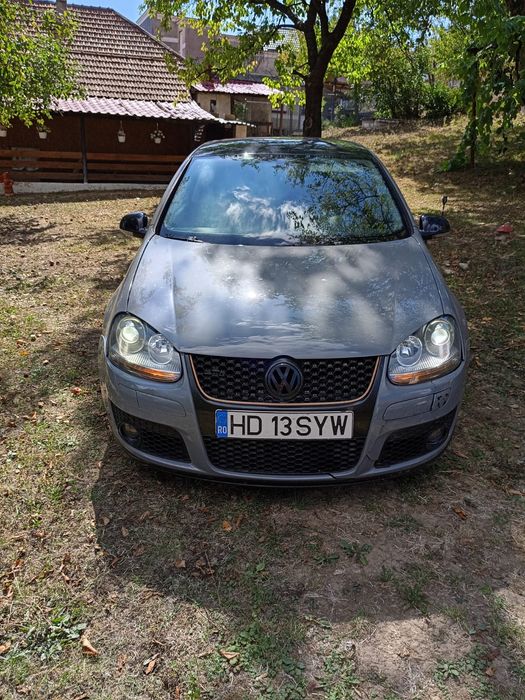 Volkswagen Golf V 2.0 Diesel Pachet GTI