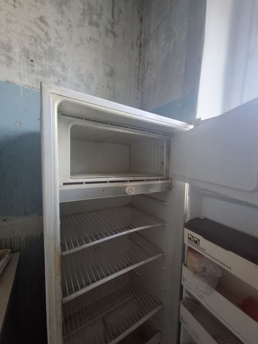 Холодильник рабочий