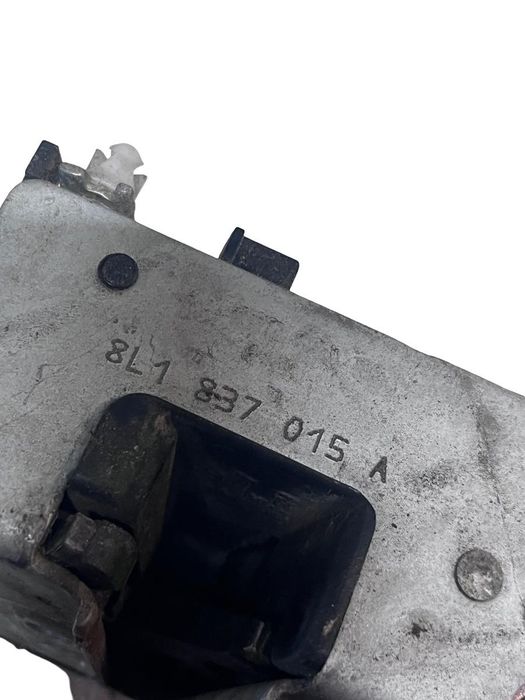 Broasca Usa Stanga Fata Audi A3 8L1 Coupe 1996 - 2006 8L1837015A