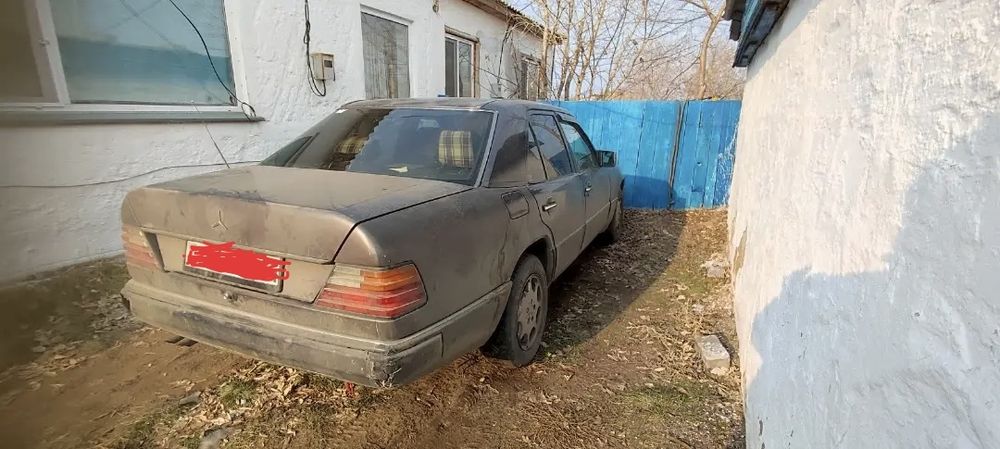 Продам Мерседес Бенс е 260