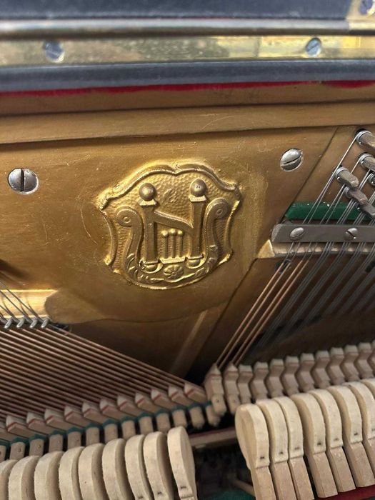 Pianina Neumeyer reconditionata si acordata