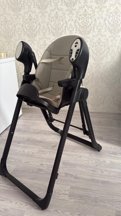 Стул для кормления ребенка