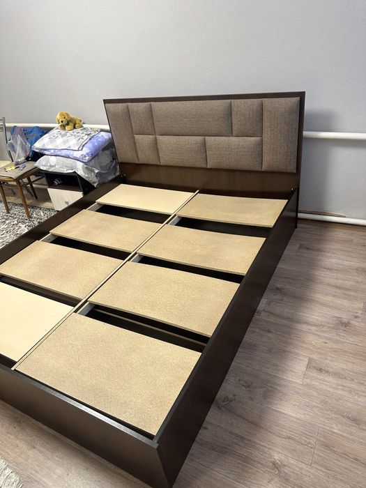 Кровать  200-160