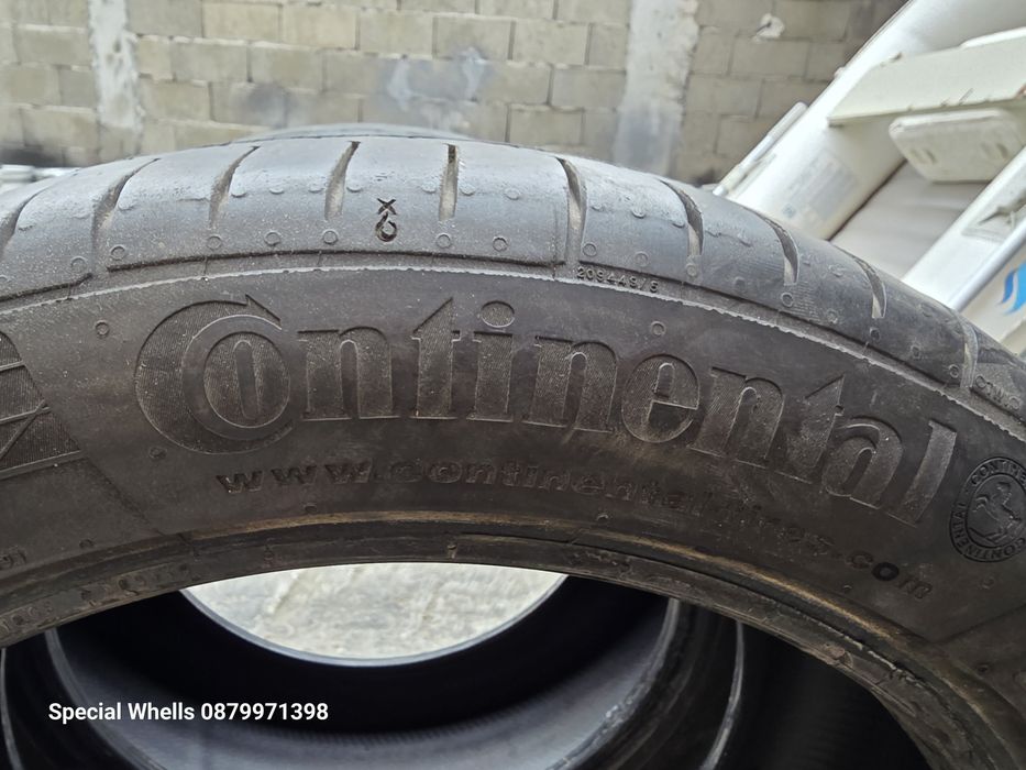 235/45R17 Continental