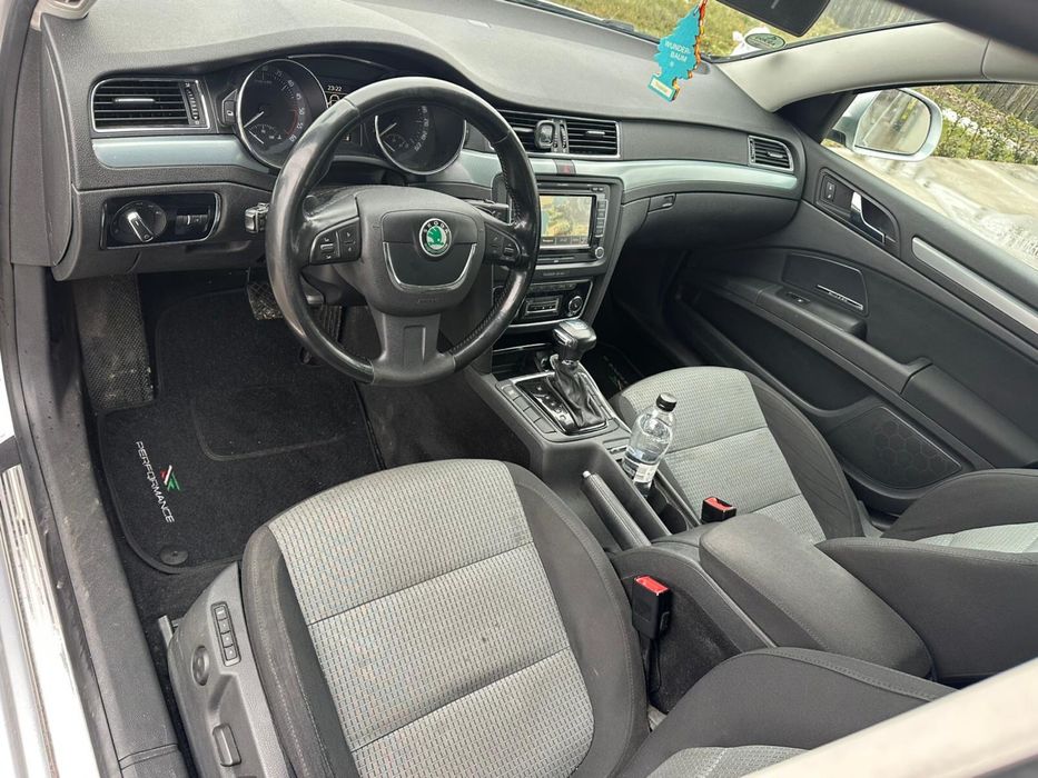 Skoda Superb 2.0d Automat
