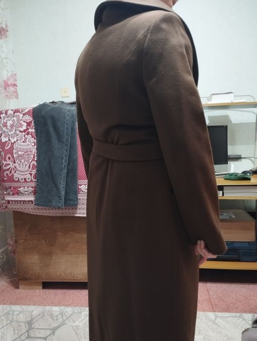 Продам пальто новое