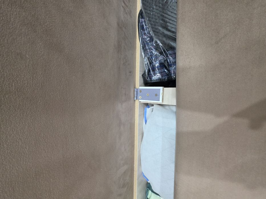 Продам недорого диван 80×200