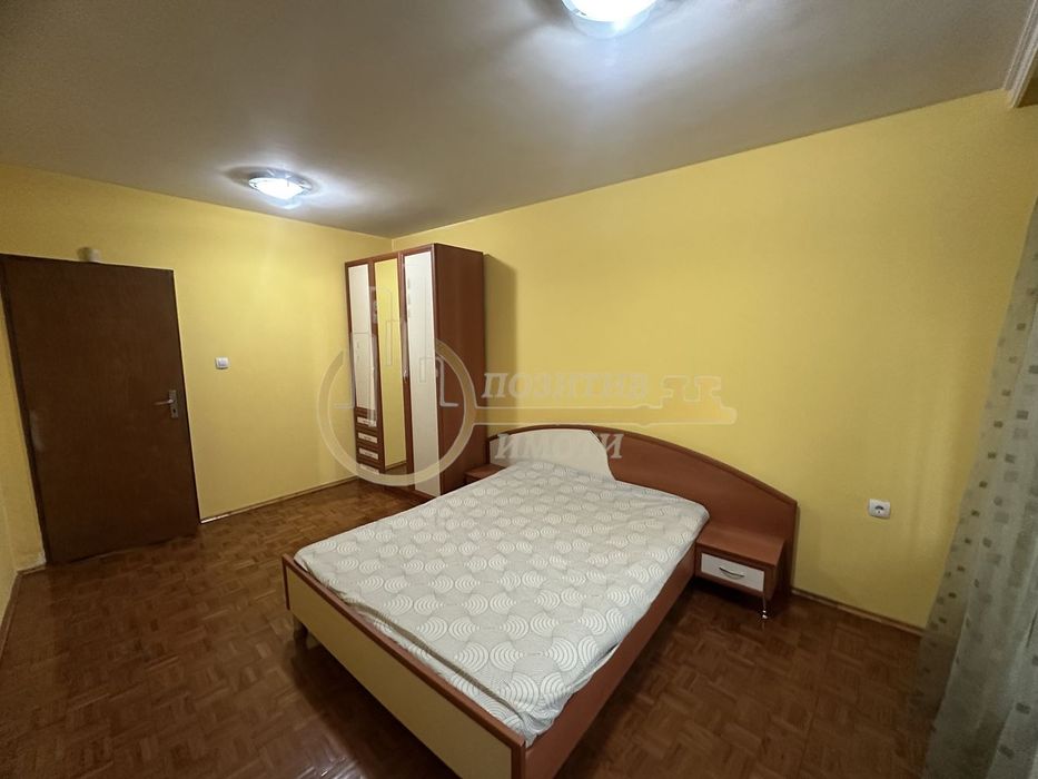 Дава се под наем Тристаен апартамент в София, Оборище - 120 кв.м за 800 € - Снимка #7