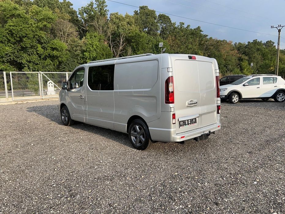 Opel Vivaro, Renault Trafic