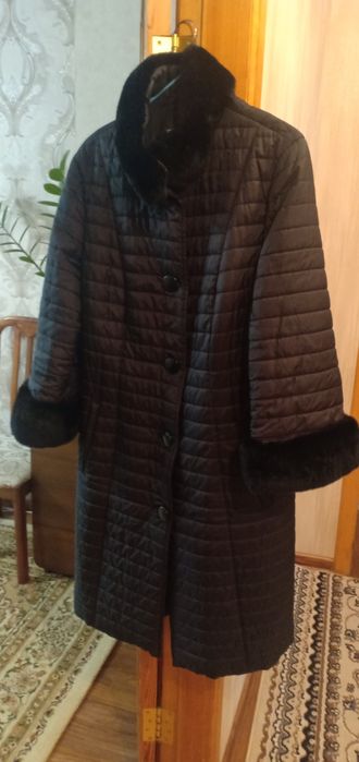 Продам пальто 50-52 р