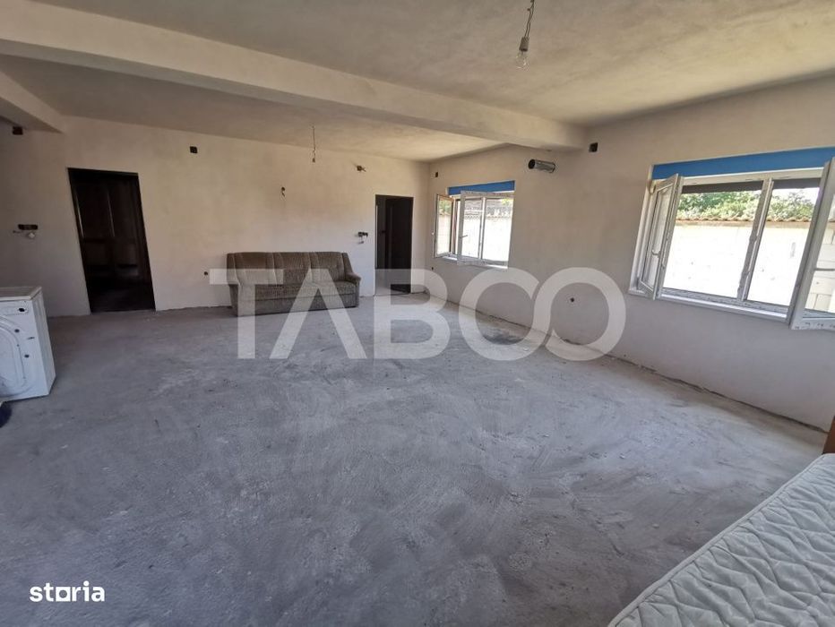 Casa individuala cu 5 camere in localitatea Miercurea Sibiului