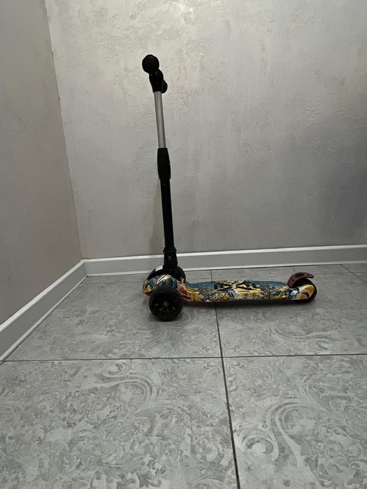 Продам детский самокат