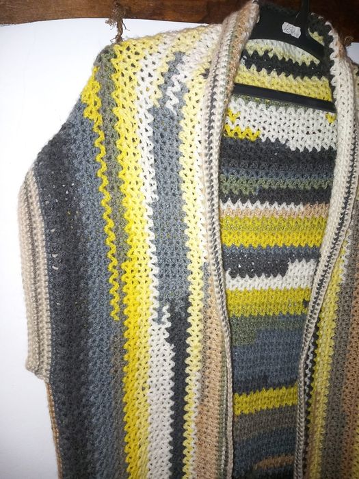 Vand vesta dama handmade