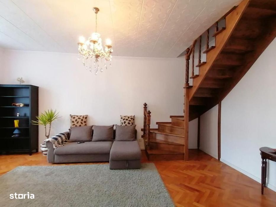 Apartament cu 3 camere - curte cu foisor + spatiu parcat masina