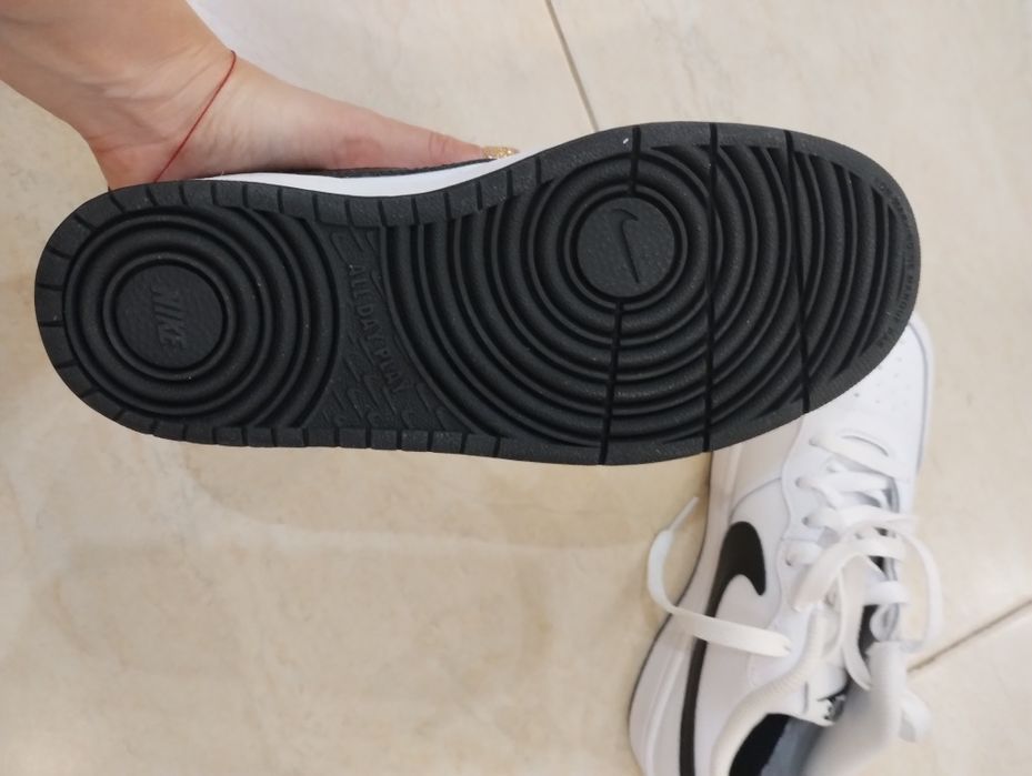 Нови найк 35.5 номер