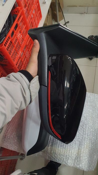 Onix Tracker Bakavoy oq qora redlayn