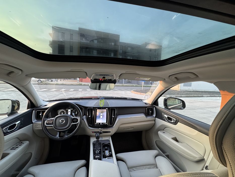VOLVO XC60-4x4 inscription 2.0 diesel—full option 2019-1360000km