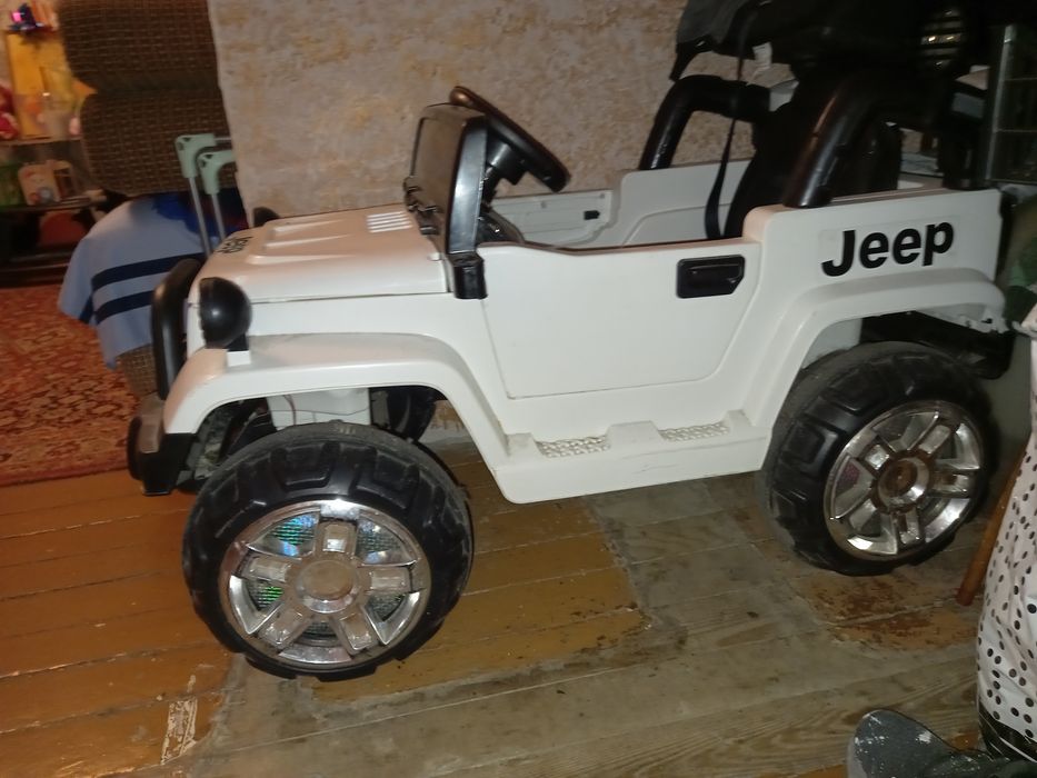 Электро мобиль  детски