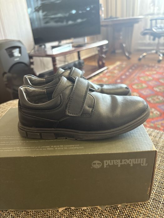 Продам туфли для школы