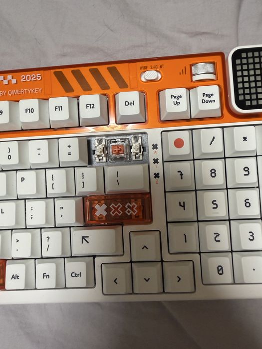 Tastatura gaming mecanica Qwerty