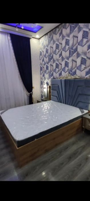 hamma narsasi bor full turibdi