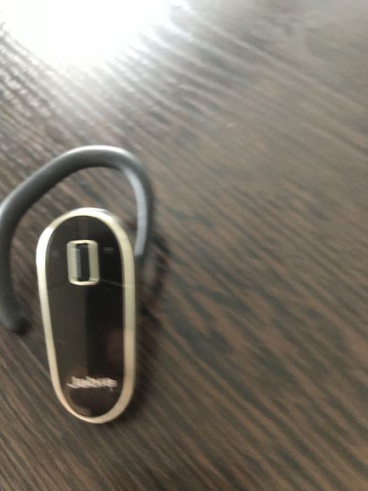 Продам блютуз гарнитуру