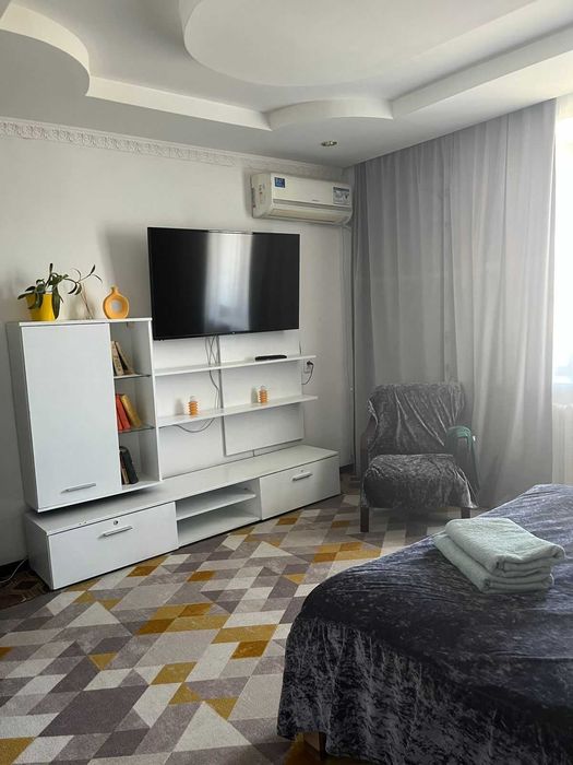 1 комнатная в центре Уральска