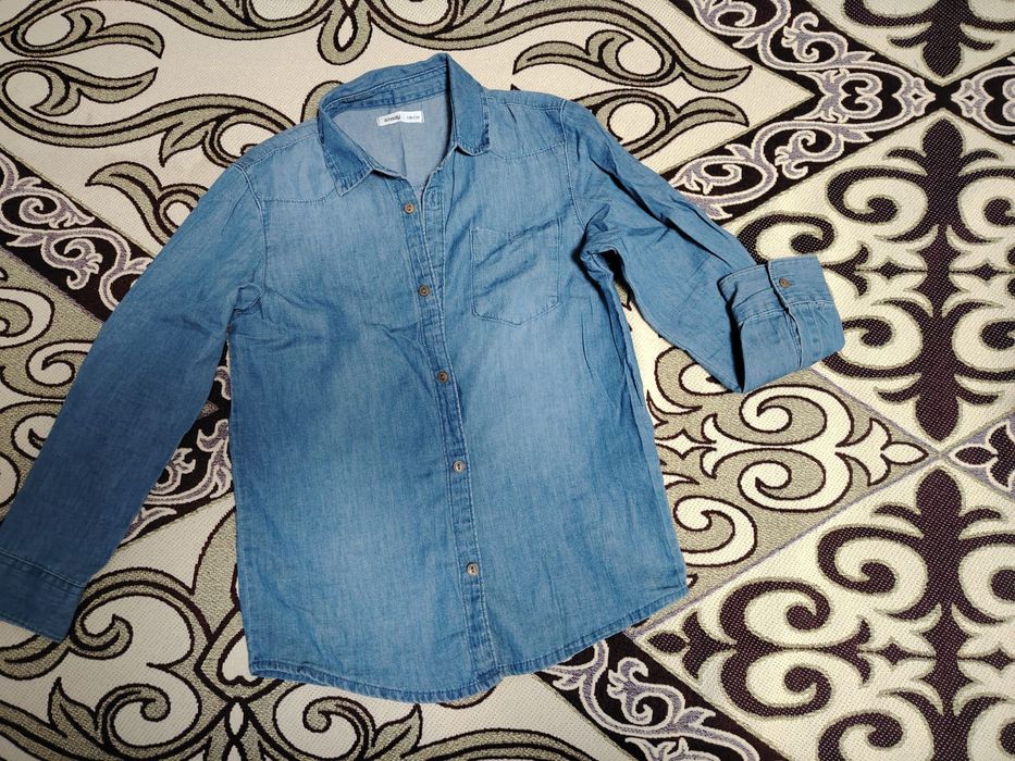 Продам одежду на мальчика возрас 8—9 лет