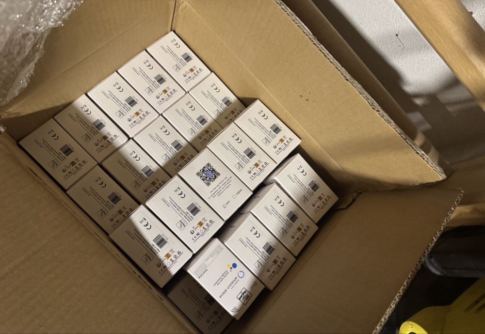 Priza smart  wiFi  control din aplicatie