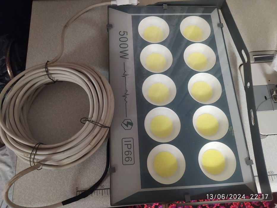 Ishlatilgan buvishney projektor 500W