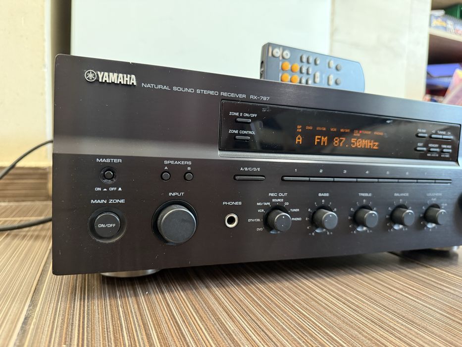 Yamaha RX-797 Качестввн и мощен стерео ресивър