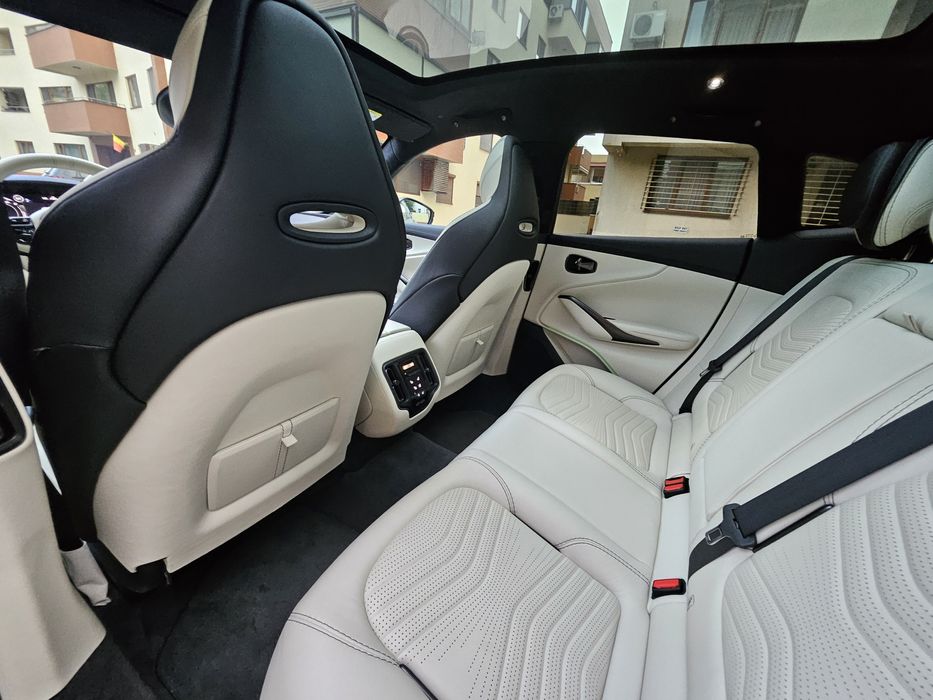 Aston Martin DBX 19.000km (1/500) Full Carbon, Achizitie RO de nou