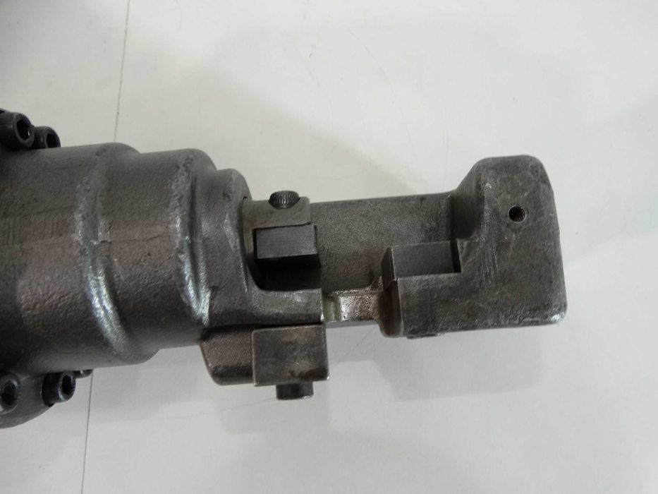 Makita DSC 163 - Машина за рязане на арматура до 16 мм