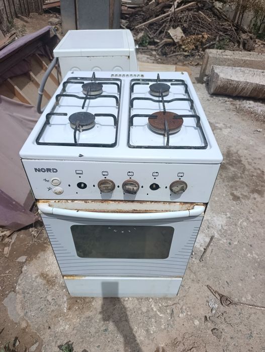 Продаю газовую плиту (б/у)